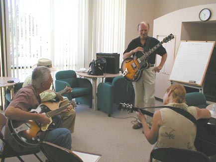 SteveCrowellSeminar.jpg (26936 bytes)